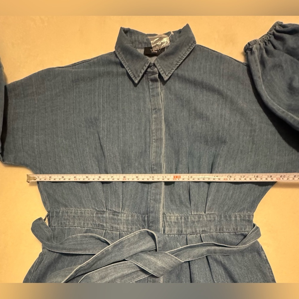 NEW VICI Apple Picking Denim Balloon Sleeve Shorts
Romper Cotton Blend Size L - Picture 10 of 14